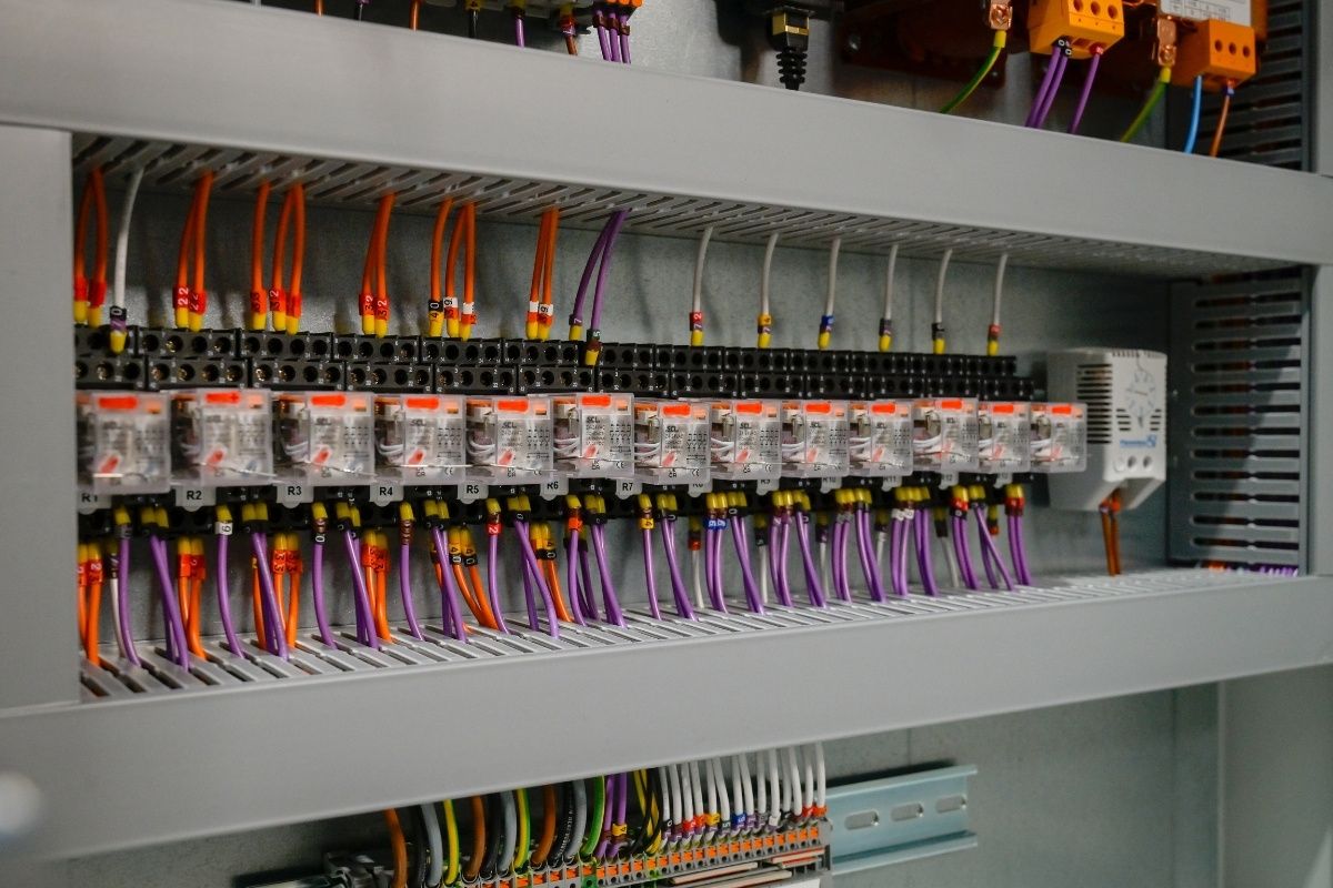 WAGO lever terminals in a booster panel