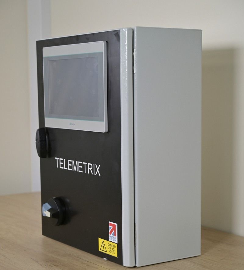 Telemetrix View touchscreen showing pump status